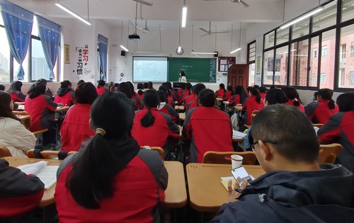 安化职中调研照片2