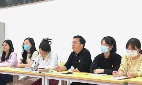 0U$VM7@(A)M{C6(E[E{]W`Y