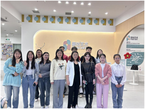 学院师生到长沙市开福区磐怡培训中心有限公司访企拓岗